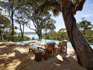 rsz_pretty_beach_house_bouddi_peninsula_anson_smart_2