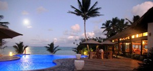 rsz_nautilus_resort_cook_islands_pool_restaurant