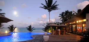 rsz_nautilus_resort_cook_islands_pool_restaurant